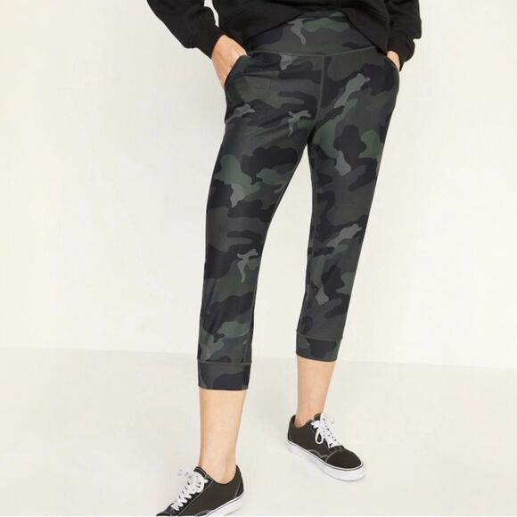 NWT Old Navy Active Powersoft Jogger Size Small Olive Camo Crop High Rise Go-Dry - Picture 4 of 13